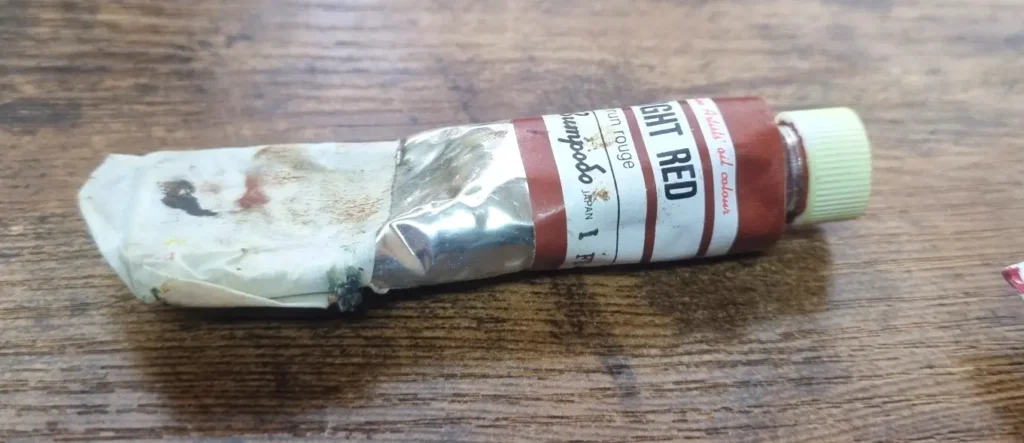 20年前の油絵具ライトレッド