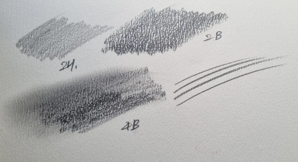 紙の上での鉛筆の質感